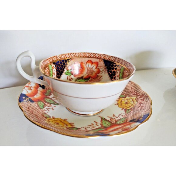 Bell (Shore and Coggins) Bone China Imari Style Tea Cup & Saucer (2912) - Picture 1 of 13